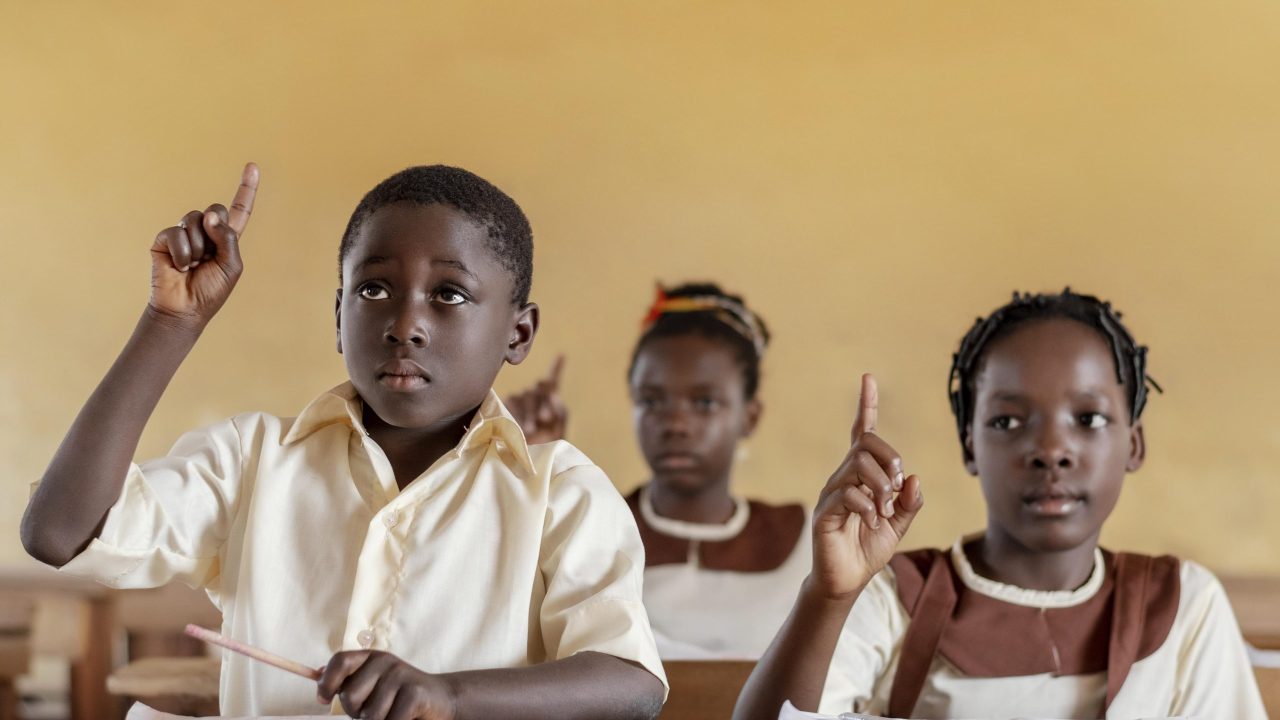 group-african-kids-classroom
